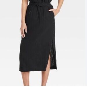 Women’s Midi Skirts.   Black. S